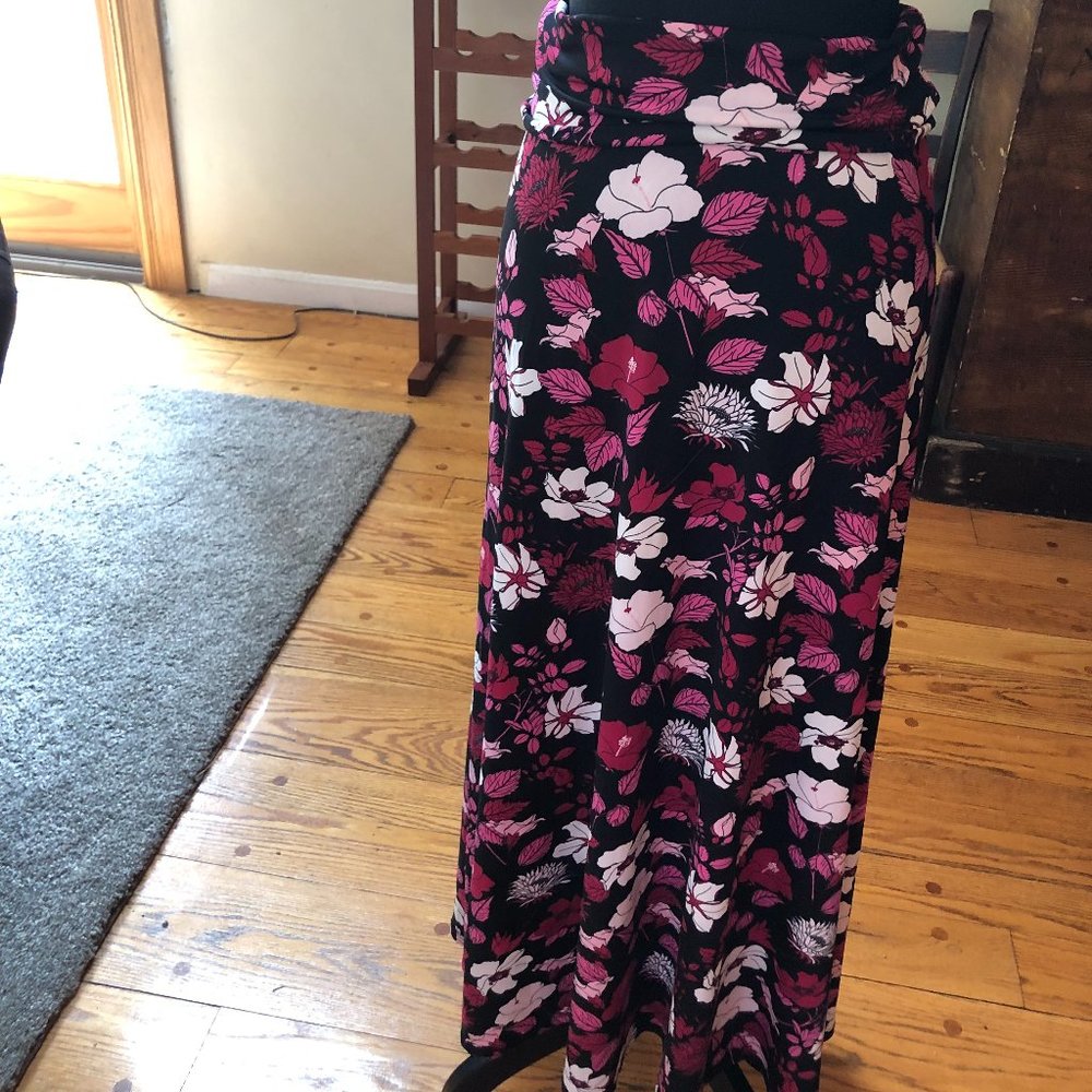 LulaRoe Maxi skirt size XS - NWOT